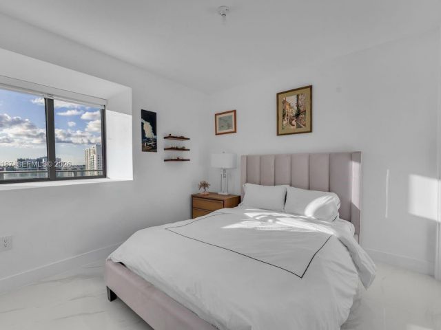 Apartment for rent  Unit #1405 - photo 7489279