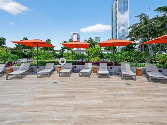 Apartment for rent  Unit #1405 - photo 7489286