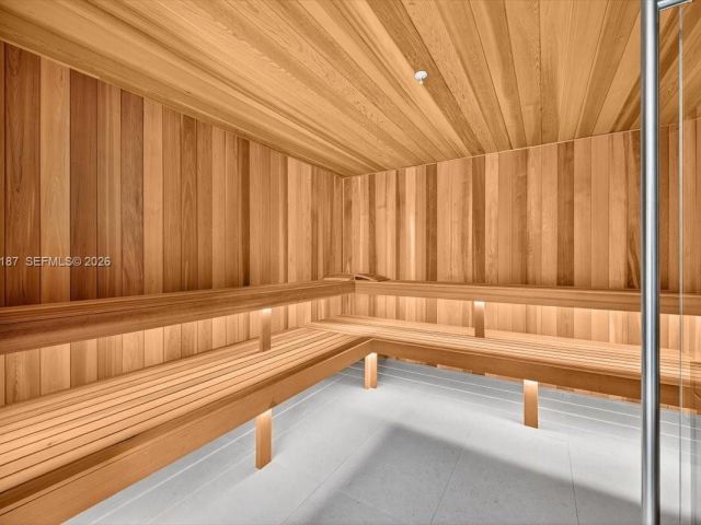 Apartment for rent  Unit #1405 - photo 7489289