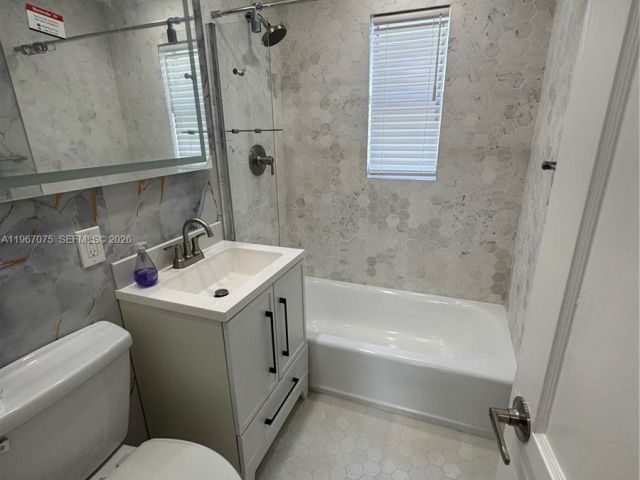 Home for rent at 51 Montilla Ave - photo 7525479