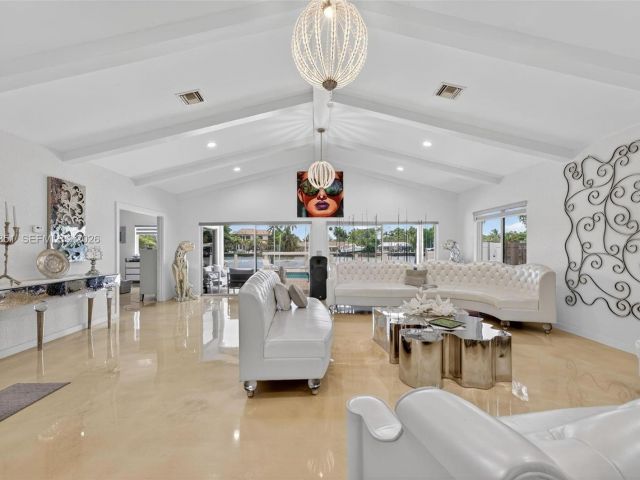 Home for sale at 317 S Riverside Dr - photo 7478735