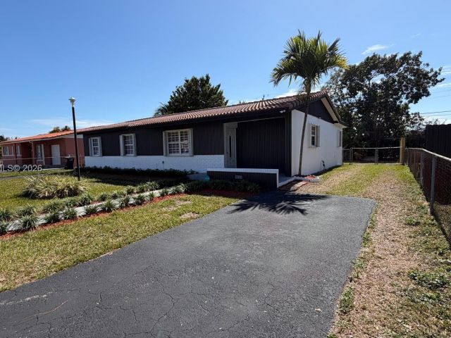 Home for sale at 9620 SW 9th Ter - photo 7441477