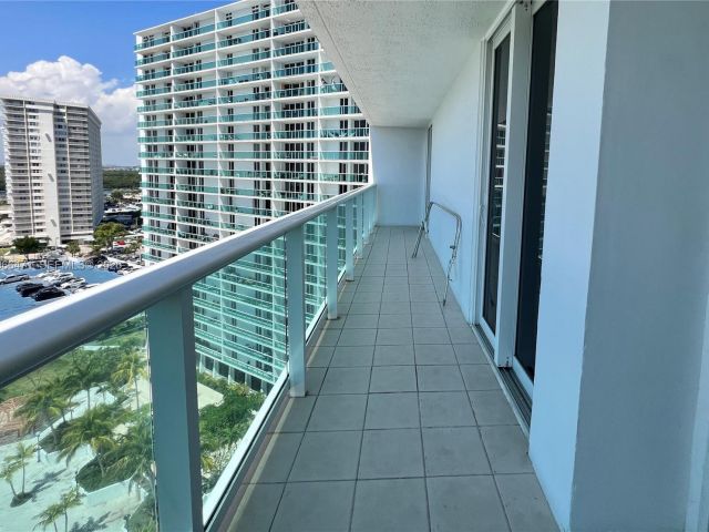 Apartment for rent  Unit #1418 - photo 7483904