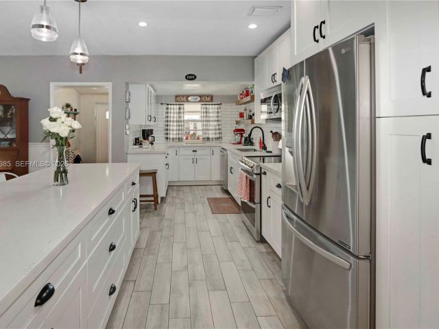 Home for sale at 1221 SW 74th Ct - photo 7441523