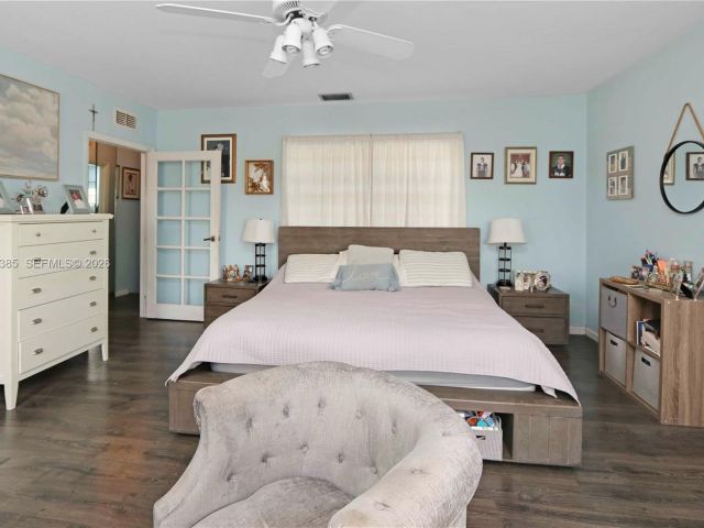 Home for sale at 1221 SW 74th Ct - photo 7441529