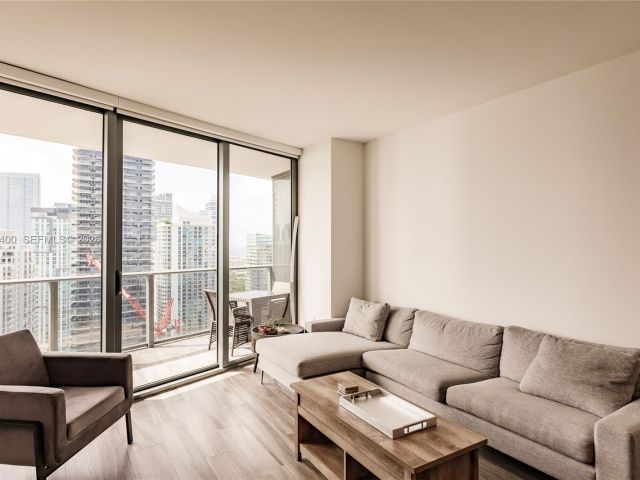 Apartment for rent  Unit #3703 - photo 7444246