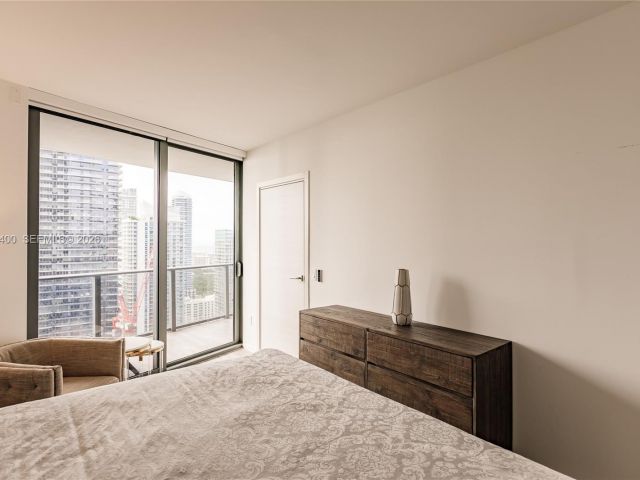 Apartment for rent  Unit #3703 - photo 7444255