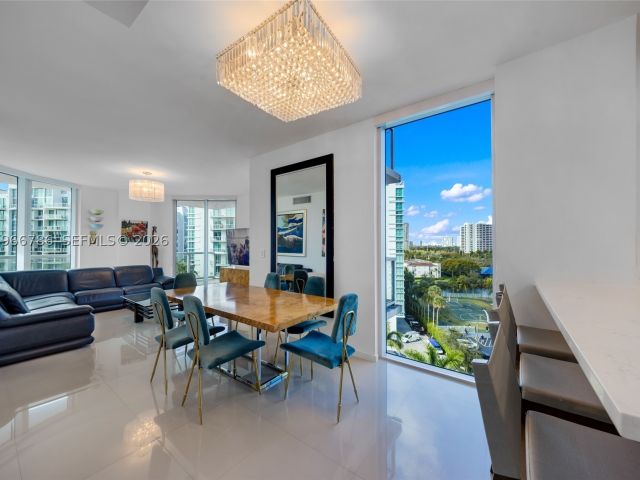3-bedroom condo for sale in Aventura - 3030 NE 188th St 602 - MondialRealty
