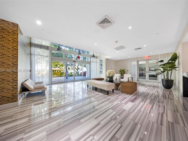 Apartment for sale  Unit #602 - photo 7443127