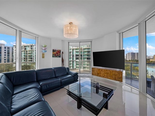 Apartment for sale  Unit #602 - photo 7443141