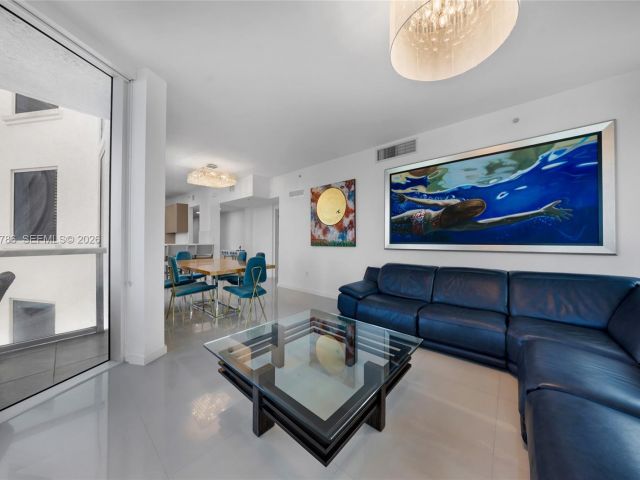 Apartment for sale  Unit #602 - photo 7443142