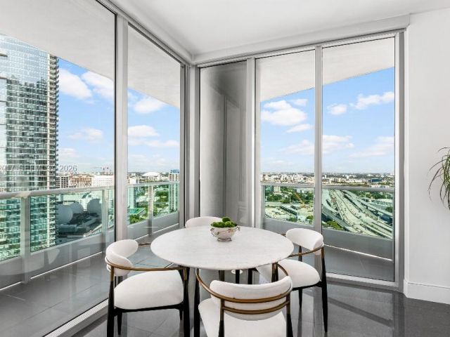 Apartment for sale  Unit #3212 - photo 7440976