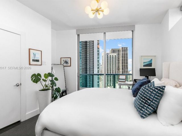 Apartment for sale  Unit #3212 - photo 7440979