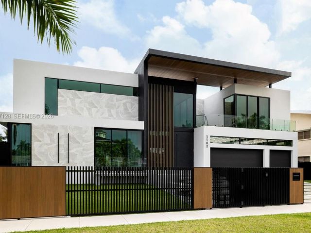 Home for rent at 1102 Washington St - photo 7462162