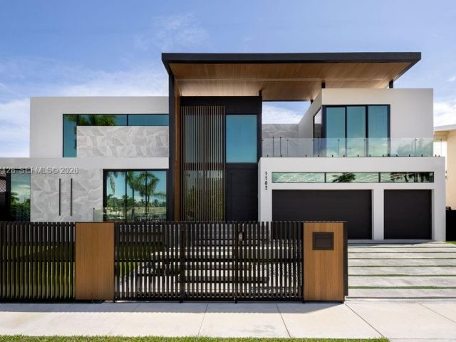 Home for rent at 1102 Washington St - photo 7462163