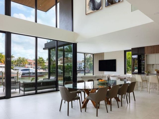 Home for rent at 1102 Washington St - photo 7462170