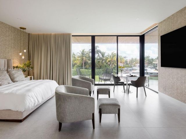 Home for rent at 1102 Washington St - photo 7462177