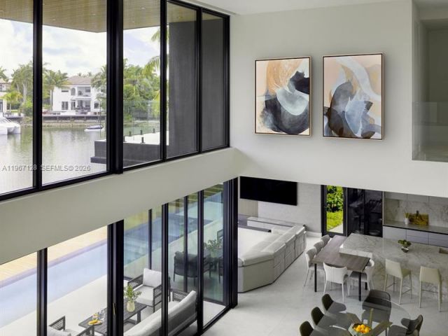 Home for rent at 1102 Washington St - photo 7462180