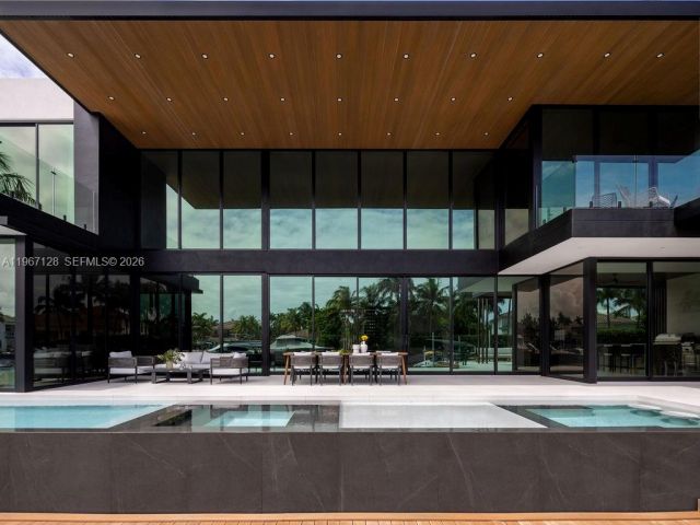 Home for rent at 1102 Washington St - photo 7462181