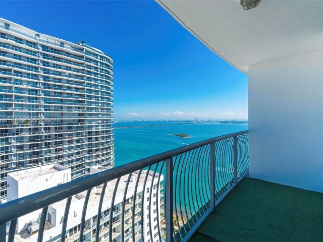 Apartment for sale  Unit #4507 - photo 7444707