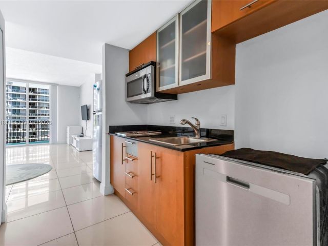 Apartment for sale  Unit #4507 - photo 7444709