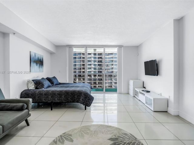 Apartment for sale  Unit #4507 - photo 7444713