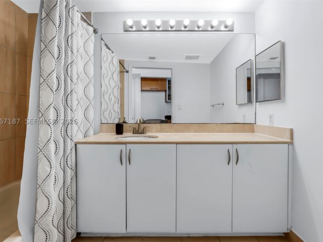 condo for sale in Miami - 1750 N Bayshore Dr 4507 - MondialRealty