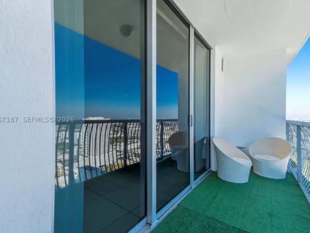 condo for sale in Miami - 1750 N Bayshore Dr 4507 - MondialRealty