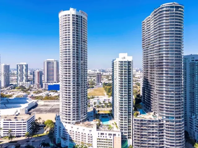 condo for sale in Miami - 1750 N Bayshore Dr 4507 - MondialRealty
