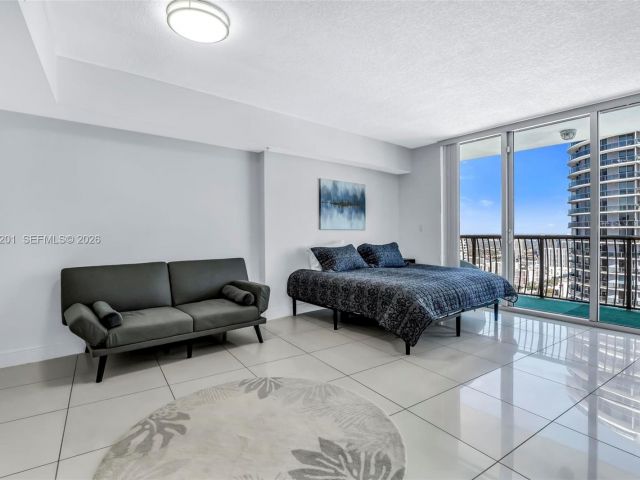 Apartment for rent  Unit #4507 - photo 7444734