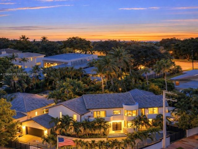 Home for sale at 6180 Pine Tree Dr - photo 7440331