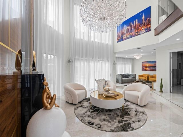 Home for sale at 6180 Pine Tree Dr - photo 7440338