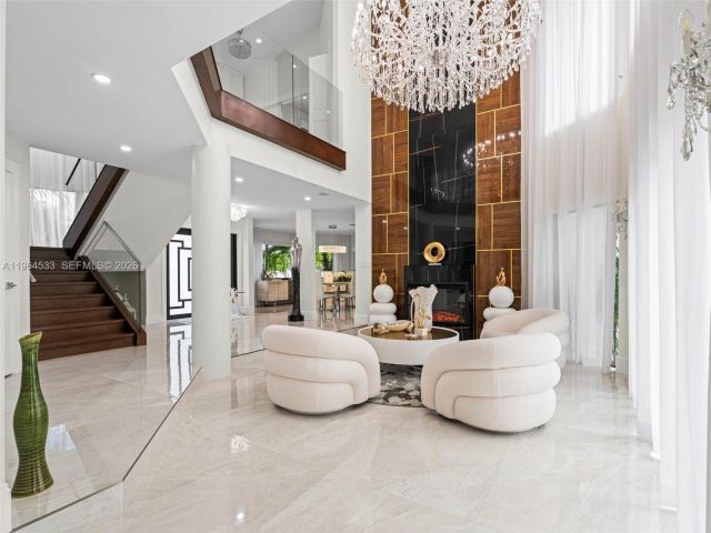 Home for sale at 6180 Pine Tree Dr - photo 7440343