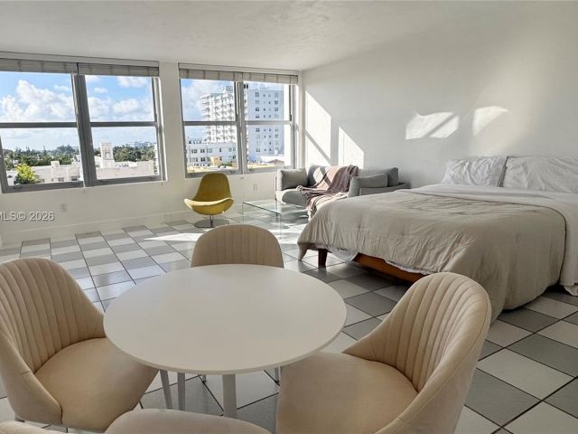 Apartment for rent  Unit #740 - photo 7443670