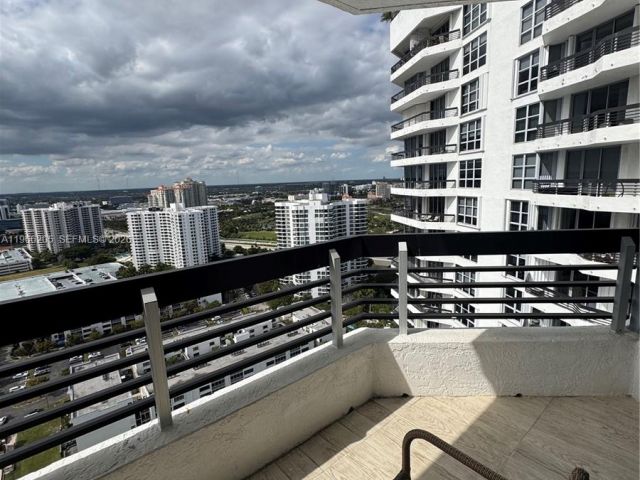 Apartment for sale  Unit #3003 - photo 7443432