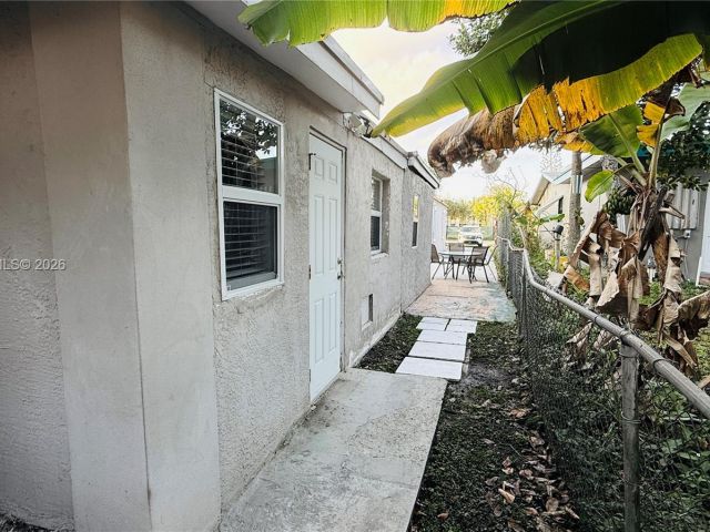 Home for rent at 2318 Washington St - photo 7449262