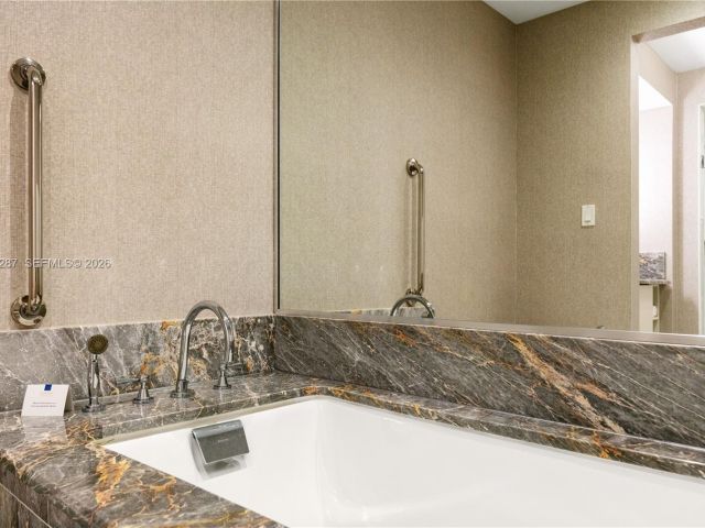 Apartment for sale  Unit #H804 - photo 7445275