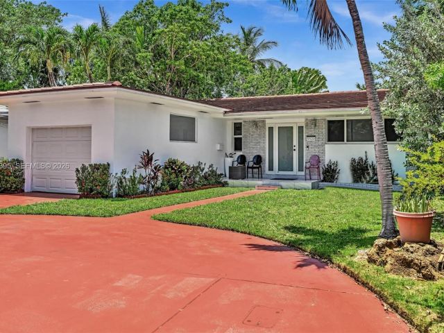 Home for sale at 9524 Byron Ave - photo 7442812