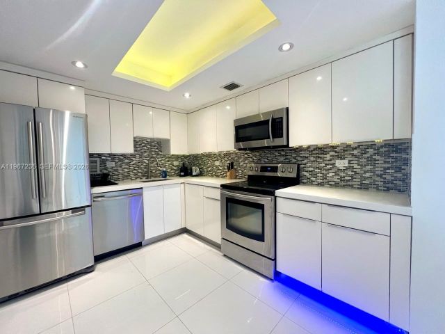 Apartment for rent  Unit #9Y - photo 7443535