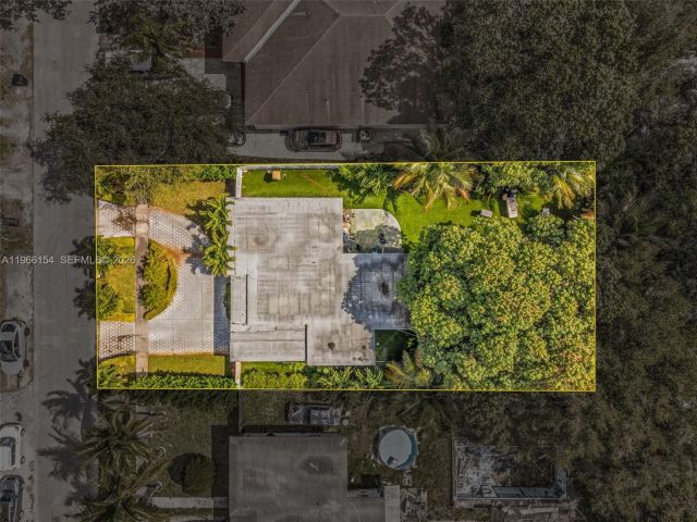 Home for sale at 860 NE 142nd St - photo 7442978