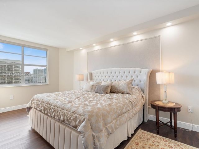 Apartment for rent  Unit #9G - photo 7500688