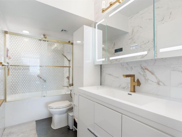 Apartment for rent  Unit #9G - photo 7500690