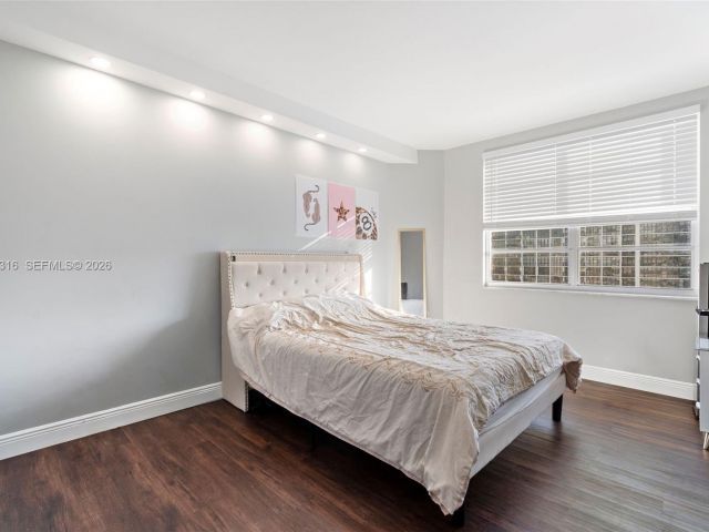 Apartment for rent  Unit #9G - photo 7500698