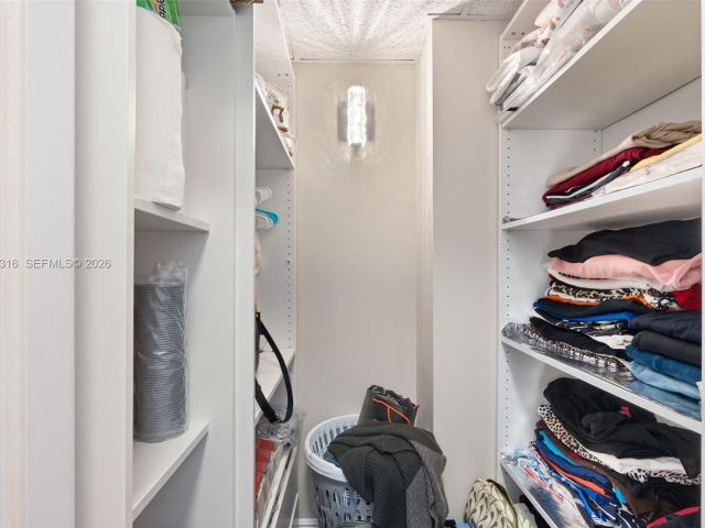 Apartment for rent  Unit #9G - photo 7500700