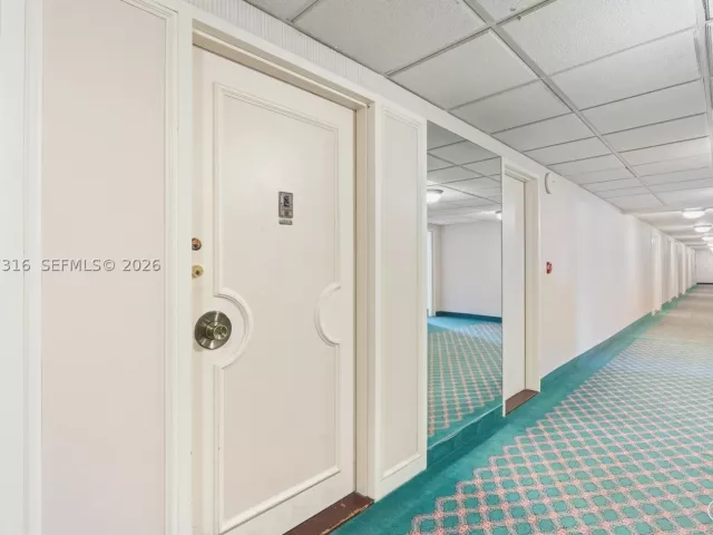 2-bedroom condo for rent in Hallandale Beach - 1985 S Ocean Dr 9G - MondialRealty