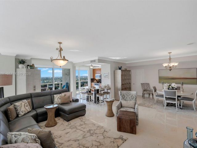 Apartment for sale  Unit #1406 - photo 7442538