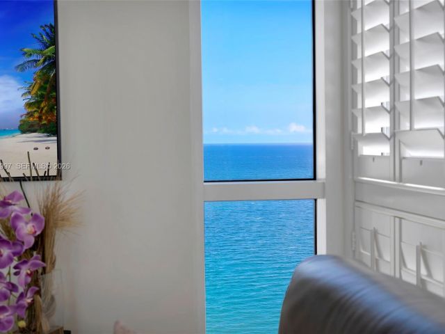 Apartment for sale  Unit #1406 - photo 7442544