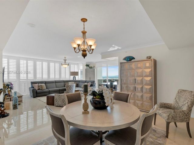 Apartment for sale  Unit #1406 - photo 7442547