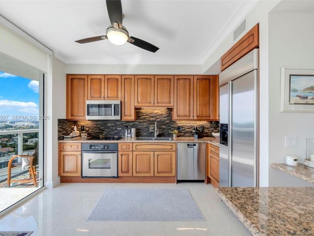 Apartment for sale  Unit #1406 - photo 7442549