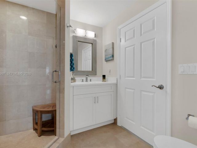 Apartment for sale  Unit #1406 - photo 7442571